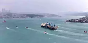 Castorone Gemisi İstanbul Boğazı'ndan Geçti