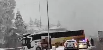 Elazığ'da Yoğun Kar Yağışı Trafik Kazalarına Sebep Oldu