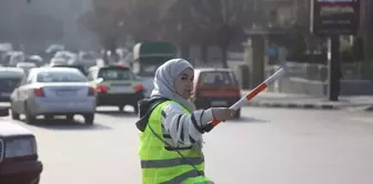 Halep'te Gençlerden Gönüllü Trafik Polisi Girişimi