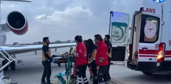 Van'dan İstanbul'a Ambulans Uçakla Hastalar Sevk Edildi