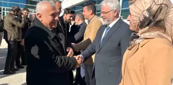 AK Parti Adıyaman İl Başkanı Faruk Bülent Kablan Mazbatasını Aldı