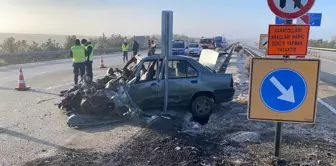 Konya'da Ters Yönde Giden Otomobil Tırla Çarpıştı: 1 Ölü, 1 Yaralı