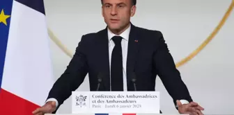 Macron, terör örgütü PKK/YPG'ye sahip çıkıp destek sözü verdi