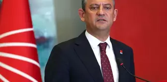 Özgür Özel'den 'salon adamı' çıkışı: Erdoğan kendini atadıklarına alkışlatıp bize laf attı