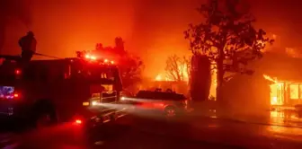 ABD'nin Los Angeles kentinde çıkan orman yangını nedeniyle acil durum ilan edildi