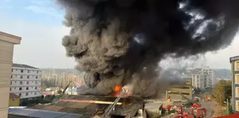 Fire at the tire factory in Çekmeköy! Flames erupted suddenly.