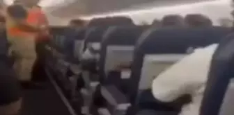 A passenger brandishing a weapon on the plane caused panic: 