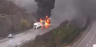 A truck caught fire at the exit of the Yavuz Sultan Selim Bridge.