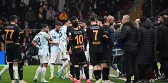 The VAR recordings of the interrupted Galatasaray-Adana Demirspor match have been released.