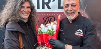 He had a bouquet of kebabs made instead of flowers for his girlfriend on February 14th.