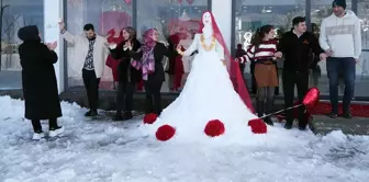 They adorned the snow bride with jewelry worth 1 million lira.