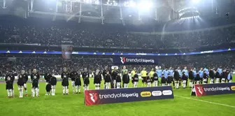 It took Beşiktaş fans back in time: An unexpected guest at Tüpraş Stadium.