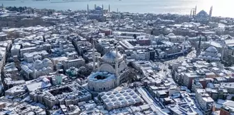 Everywhere is covered in white! Snowy landscapes in Istanbul.