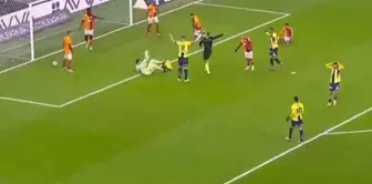 The goal scored by Fenerbahçe against Galatasaray was disallowed.