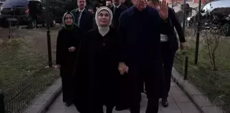 The Erdoğan couple went to iftar hand in hand.