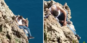 He sat on the edge of the cliffs and cut himself; the police arrived just in time: Do you know what despair is?