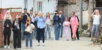 They flocked to Bursa to see the stork up close.