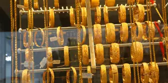 A decision that reassured gold investors came from jewelers.