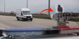 1 год на обочинах! Может выписывать штрафы сразу на 4 автомобиля.