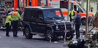 A vehicle plunged into a crowd in Germany: 8 injured, 3 of them seriously.