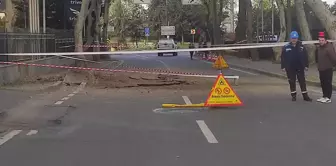 В Сарыере обрушилась дорога! Старый проспект Бююкдере закрыт для движения.
