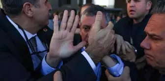 The CHP filed a complaint with the governor's office regarding the claim that Özel's official vehicle was not taken to the closed parking lot.