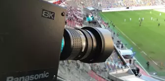 Футбольные фанаты, хорошая новость! Матч, который весь мир с нетерпением ждет, будет транслироваться на открытом канале.