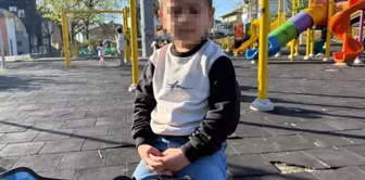 The child who drank the alcohol bottle he found in the park, thinking it was water, fell ill.