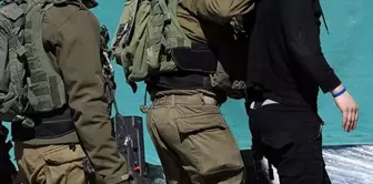 İşte istediğiniz metnin Arapça çevirisi:

