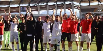 الأسطورة تعود! الفريق القديم في الدوري الممتاز مانيساسبور أصبح بطلًا بدون هزيمة.