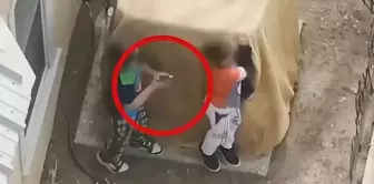 The police opened fire on two brothers, aged 7 and 9, who did not drop their guns.