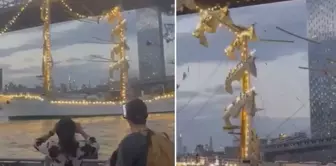 A ship belonging to the Mexican Navy collided with the Brooklyn Bridge.