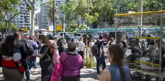 Mobile networks have collapsed in Spain.