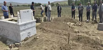 In the ongoing electoral feud that has lasted for 6 years, blood was shed once again: Father and son were laid to rest.