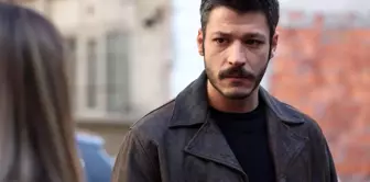 كوبلاي آكا صبغ شعره باللون الوردي.