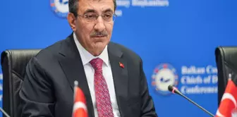 Cevdet يلماظ: هناك خياران بشأن قضية مؤتمر حزب الشعب الجمهوري.