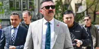 Merkeze alınan Tunceli Valisi'nden dikkat çeken paylaşım: Kudretim olsa kökünden keserdim

الترجمة إلى العربية:

