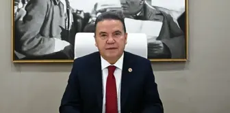 Antalya Metropolitan Municipality Mayor Muhittin Böcek is also in custody.
