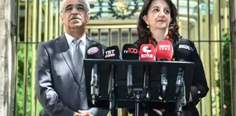 DEM Partili Pervin Buldan: Я молюсь Аллаху о милости для погибших солдат.