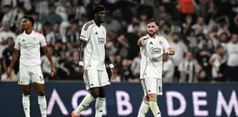 Bad news for Beşiktaş from their new star! He left the game due to an injury.