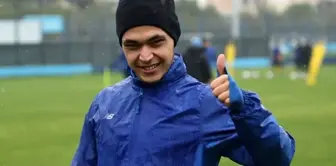 The footballer who made history in Galatasaray became a free agent at the age of 22.
