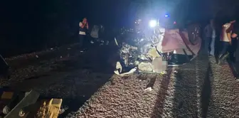 Two cars collided head-on in Çanakkale: 6 people lost their lives.