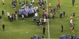 Kicks and punches were flying in the air! The area turned into a battlefield after the Amedspor-Erzurumspor match.
