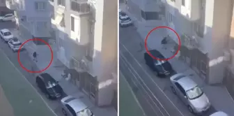 The attacker who martyred our two police officers in Izmir was captured in this footage.