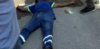 The father and son threw trash from the balcony onto the street and assaulted the sanitation worker.