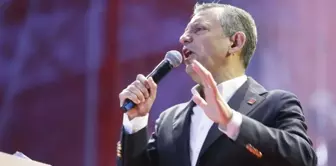 Özgür Özel criticized the mayors who switched to the AK Party: They have taken their place in history.