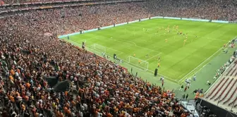 Galatasaray football players will enter the field with dogs in the match against Beşiktaş.
