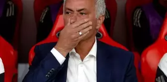 Weeks after being dismissed, Mourinho stirred things up with Fenerbahçe again.