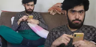 The former appearance of the young man who hasn't cut his nails or taken a shower for three years has emerged.