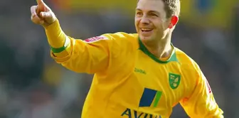Do you know this man? If he scores one more goal, he will even surpass Ronaldo.